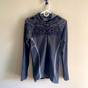 Athleta • seamless tattoo twist compression top